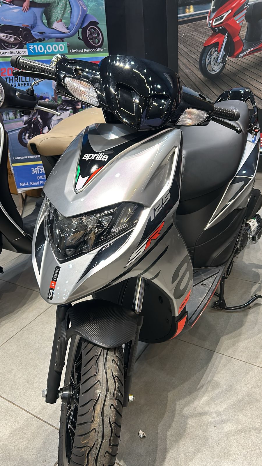 Aprilia SR 125 Gray